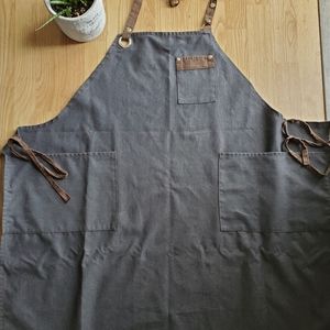 🦙 4/$25 Apron